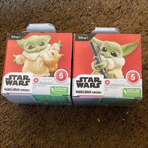 Star Wars Mandalorian Grogu Action Figure - Green and Tan